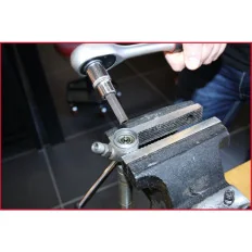 Douille traversante 6 pans 10 mm pour injecteur KSTOOLS 152.1057 | 152.1057