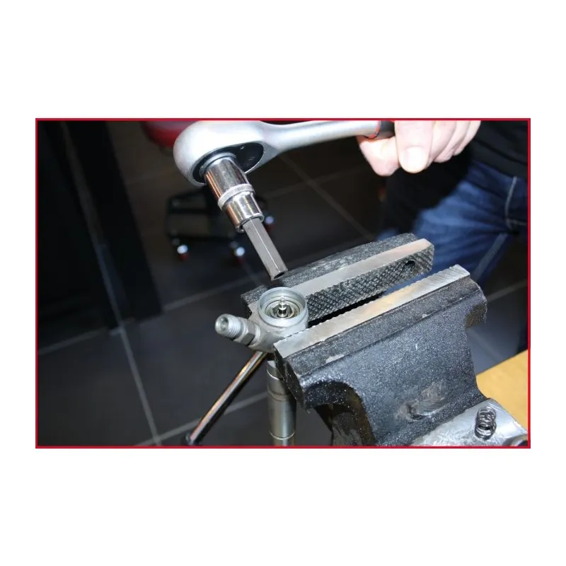 Douille traversante 6 pans 10 mm pour injecteur KSTOOLS 152.1057 | 152.1057 Douille traversante 6 pans 10 mm pour injecteur KSTOOLS 152.1057 | 152.1057