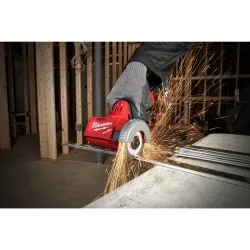 MILWAUKEE MEULEUSE D'ANGLE 76MM 12 VOLTS FUEL M12 FCOT-422X