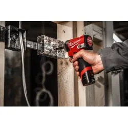 MILWAUKEE VISSEUSE A CHOCS 12 VOLTS FUEL M12 FID2-202X
