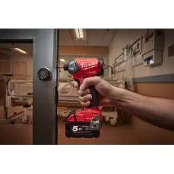 MILWAUKEE VISSEUSE A CHOCS 12 VOLTS FUEL M12 FQID-202X