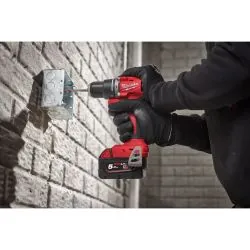 MILWAUKEE PERCEUSE VISSEUSE 18 VOLTS BRUSHLESS - M18