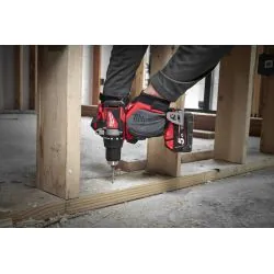 MILWAUKEE PERCEUSE VISSEUSE 18 VOLTS BRUSHLESS M18