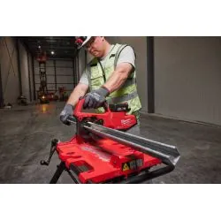 MILWAUKEE CISAILLE DE CHEMINS DE CÂBLE 18 VOLTS - M18