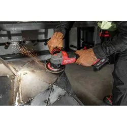 MILWAUKEE MEULEUSE D'ANGLE 125MM 18 VOLTS FUEL ONE KEY M18