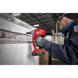 MILWAUKEE RIVETEUSE 18 VOLTS FUEL ONE KEY M18 ONEFPRT-0X