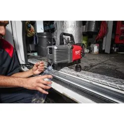 MILWAUKEE POMPE À VIDE 18 VOLTS M18 FVP5-0 4933492853