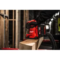 MILWAUKEE PONCEUSE VIBRANTE 1/4 FEUILLE 18 VOLTS FUEL M18
