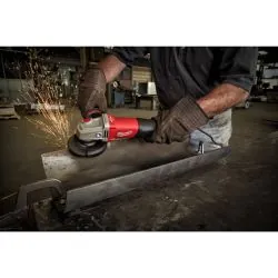 MILWAUKEE MEULEUSE D'ANGLE 125MM 1250W AGV 13-125 XSPDEB