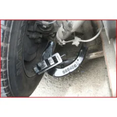 Arrache-rotules universel 2 bras avec arceau de maintien . 69 mm KSTOOLS 460.4430 | 460.4430