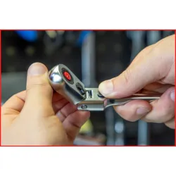 Cliquet téléscopique réversible 3/8'' à tête articulée . 72 dents KSTOOLS 914.3820 | 914.3820
