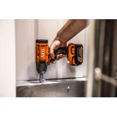 Boulonneuse à chocs 18V, 410 Nm BSS18C12ZC-0 AEG POWERTOOLS | BSS18C12ZC-0