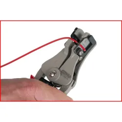 Jeu de 8 outils pour le sertissage et le dénudage + cosses KSTOOLS 115.1400 | 115.1400