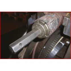 Expandeur pour tuyaux d'échappement 130 mm KSTOOLS 150.1520 | Mesure &