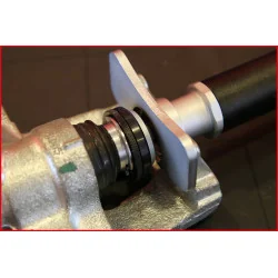 Repousse-piston pneumatique avec coupelles universelles KSTOOLS 150.19