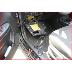 Maintien de tension de bord par prise OBD | Protection antichute | Eki